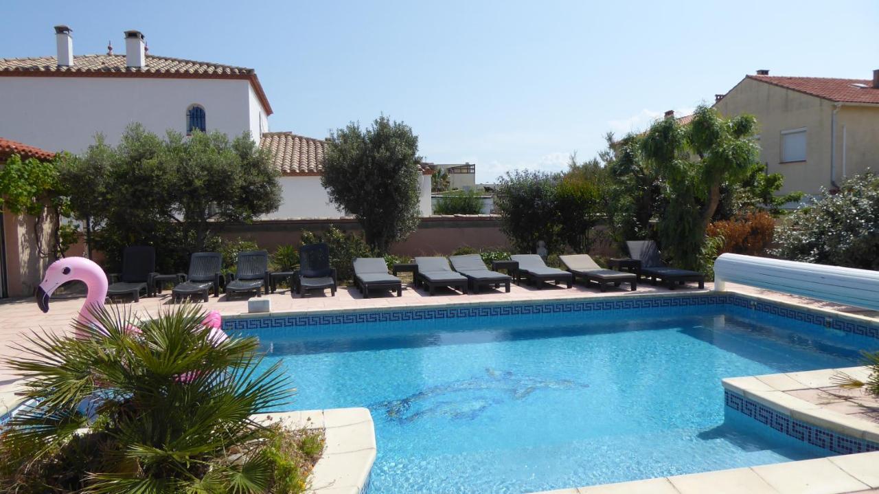 Les 2 Dauphins Homestay
